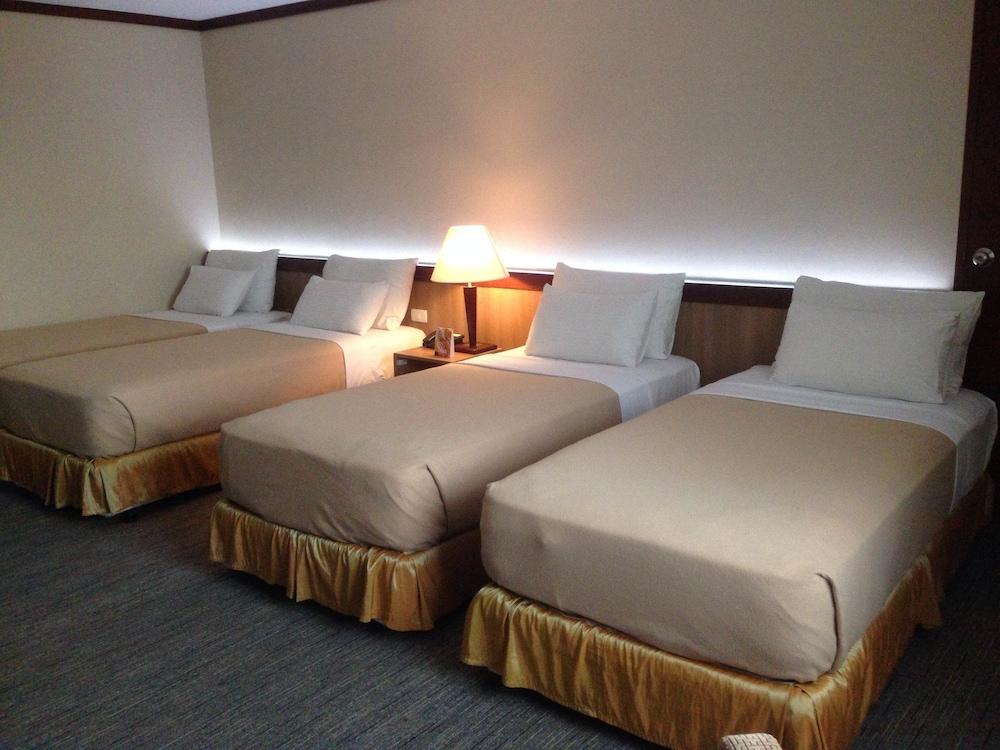 סבו Dohera Hotel מראה חיצוני תמונה