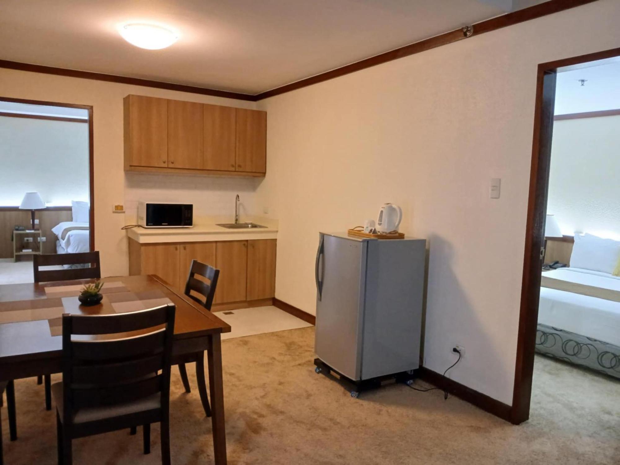 סבו Dohera Hotel מראה חיצוני תמונה