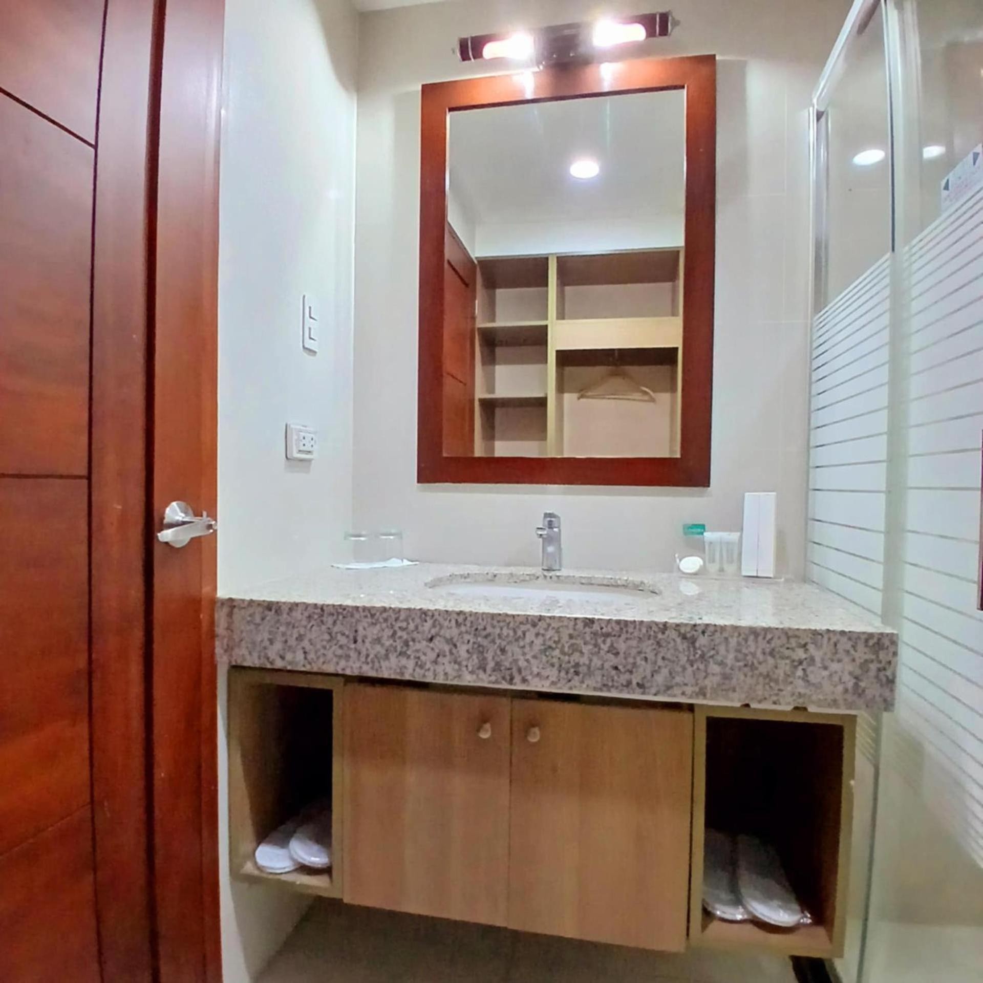 סבו Dohera Hotel מראה חיצוני תמונה